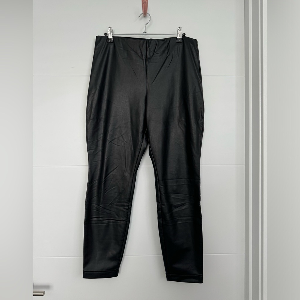 BANANA REPUBLIC Faux Leather legging